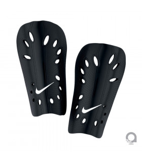 SP0252 800 ESPINILLERA NIKE